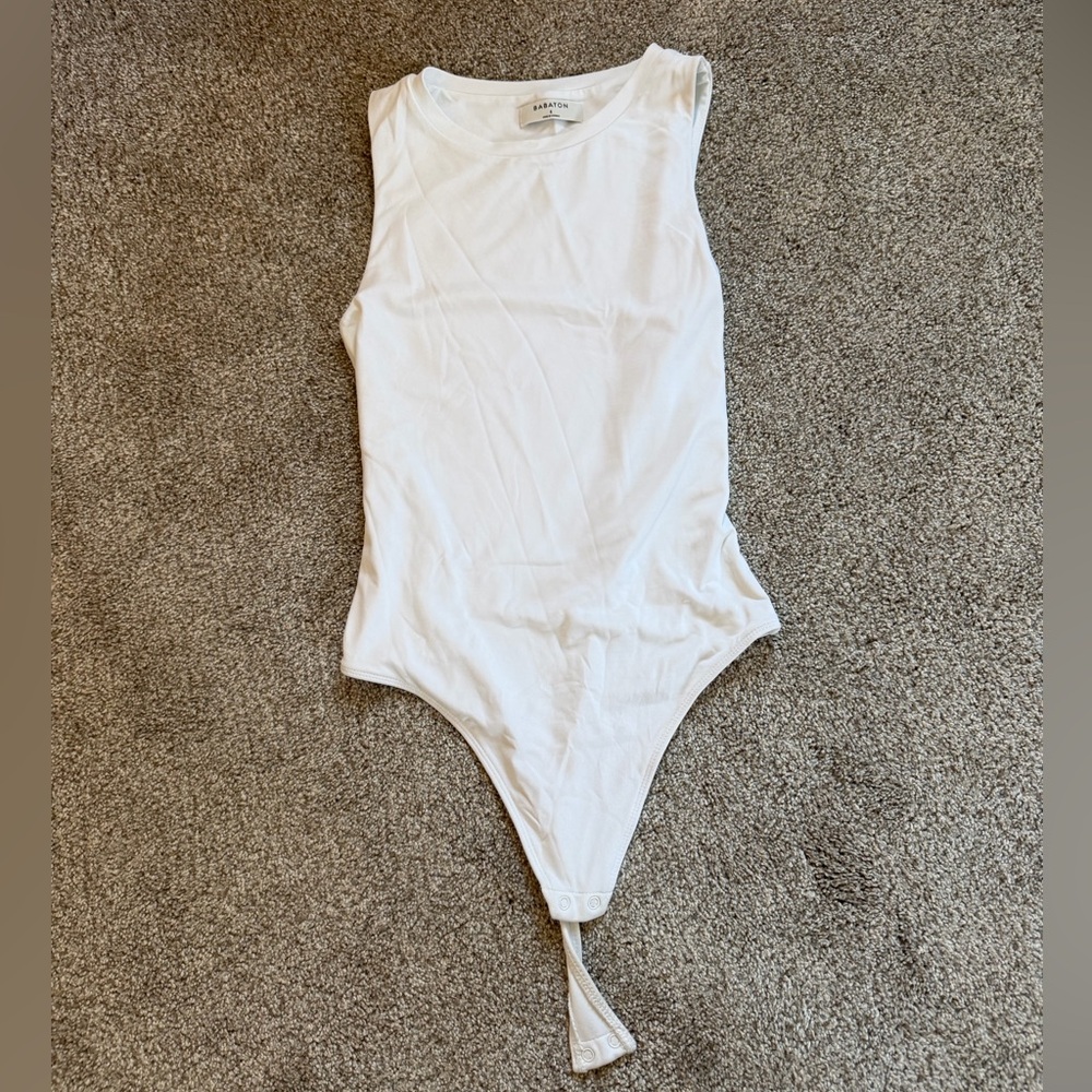 Aritzia Babaton White High Neck Bodysuit S